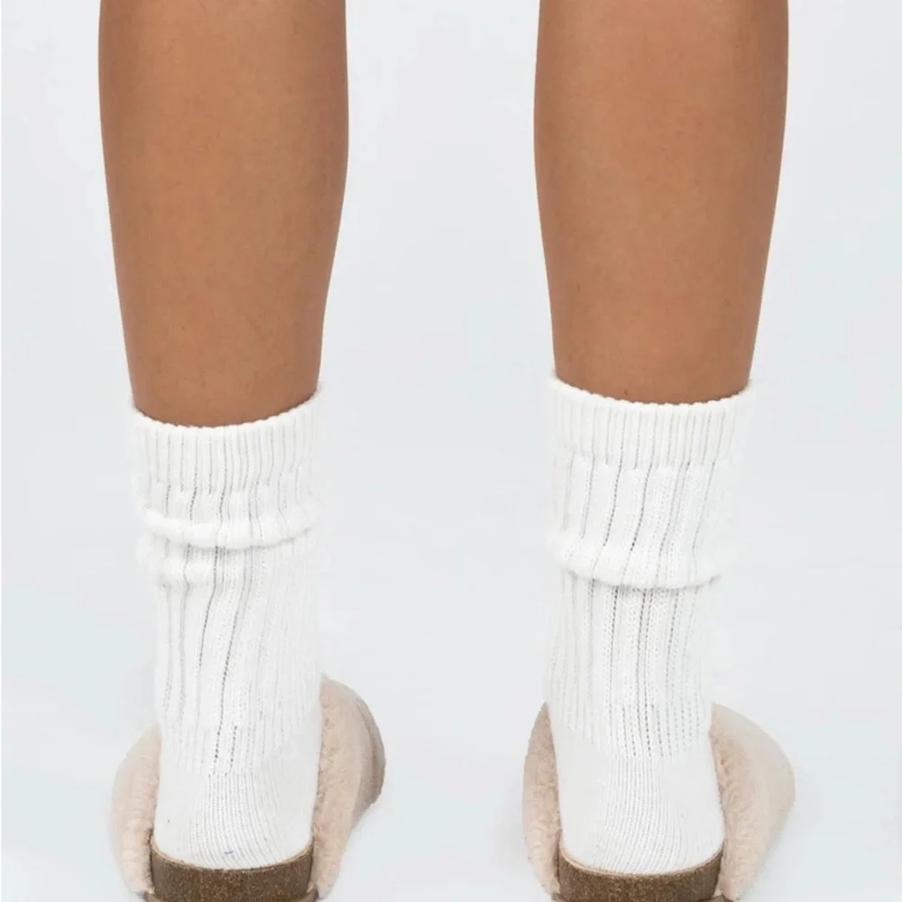 Princess Polly Slide On Flats - Picture 8 of 9